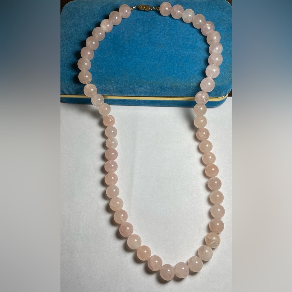 COPY - Rose Quartz bead estate necklace. 332.6 g 1970’s, 80’s HEAVY!!